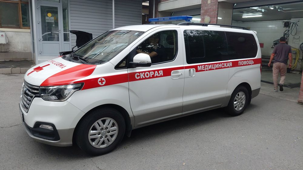 Брендирование автомобиля. Наклейки))