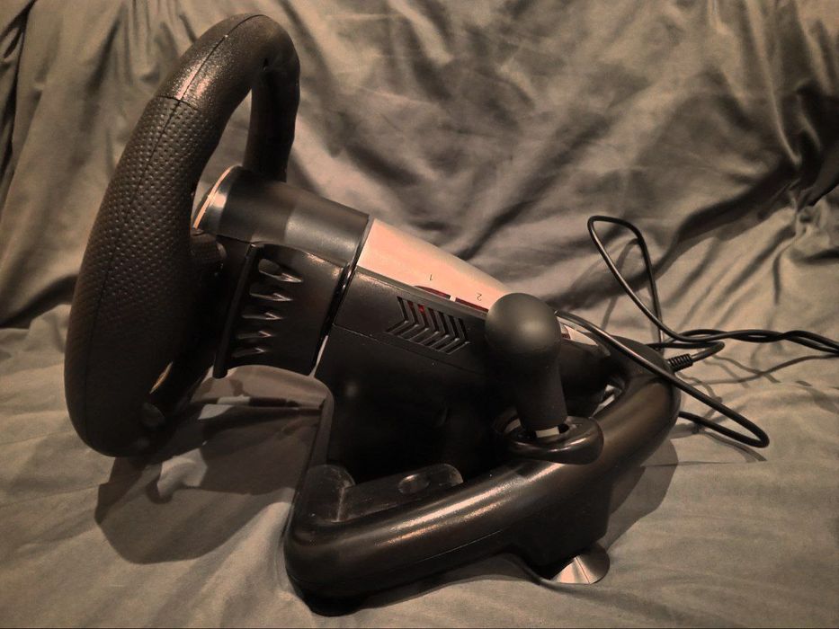 Руль игровой хорошый