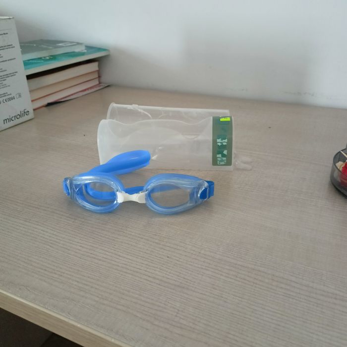 Очки для плавания