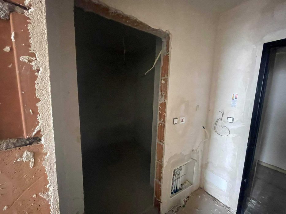 Продава се Едностаен апартамент в София, Манастирски ливади - 42 кв.м за 1905 €/кв.м - Снимка #2