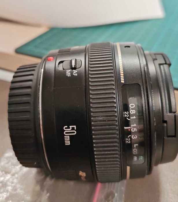 Obiectiv Canon EF 50mm f/1.4