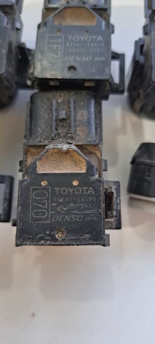 Парк троники Toyota Lexus