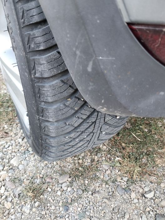 Jante aluminiu cu cauciucuri aproape noi