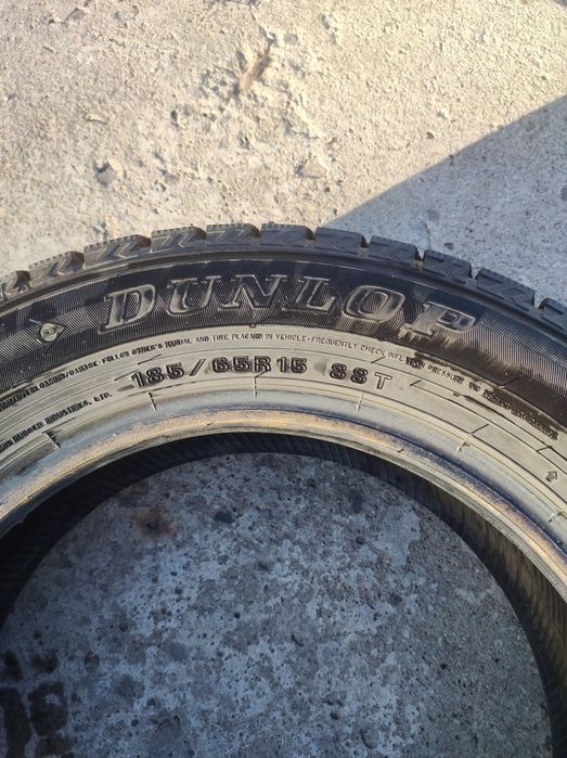 Комплект зимних Авто шин Dunlop