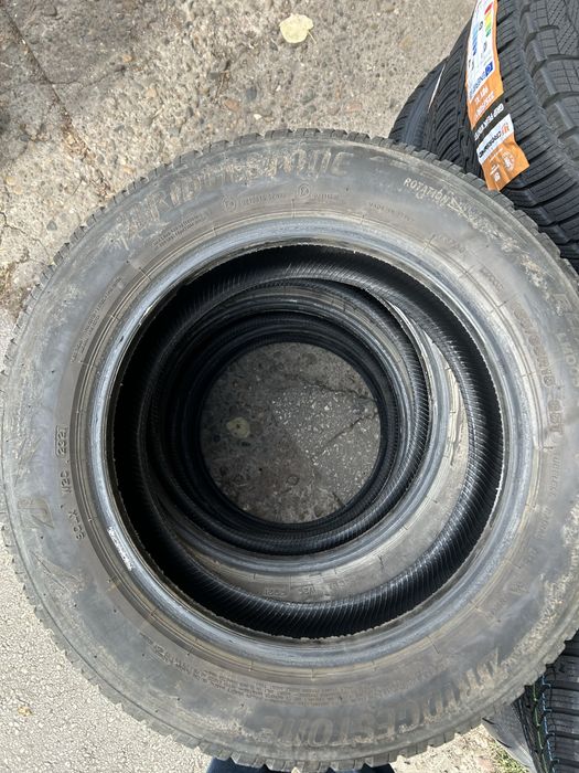 Зимни гуми Bridgestone LM005