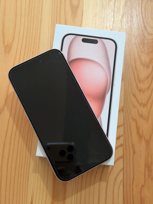 Iphone 15 roz, 128 gb