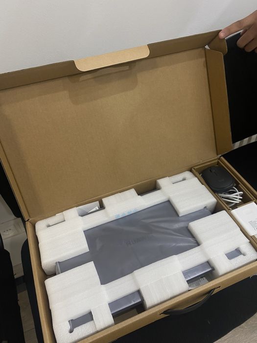 Ноутбук HUAWEI