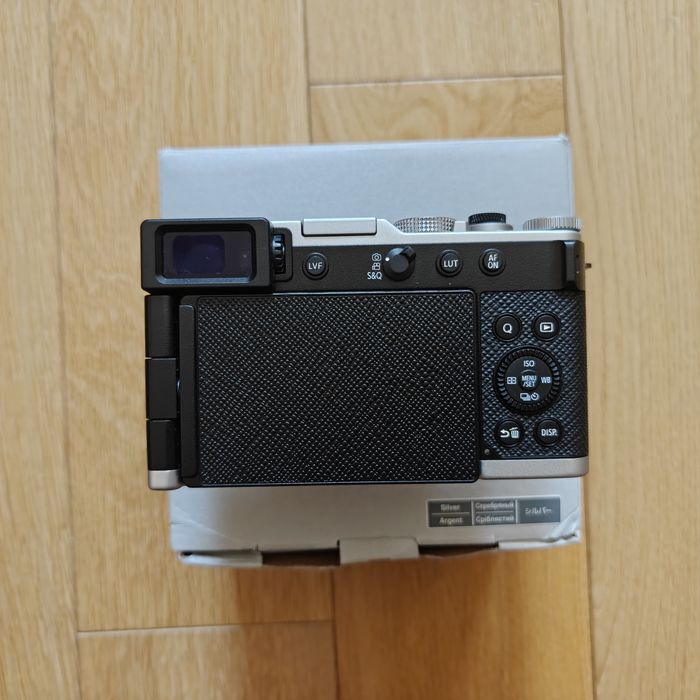 Panasonic Lumix DC-L10 L10