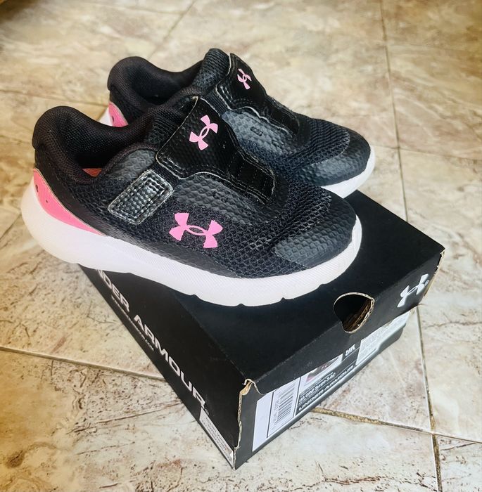 Маратонки Under Armour  Номер 26   Запазени -цена 15€