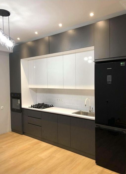 Кухонний горнитур без ручка