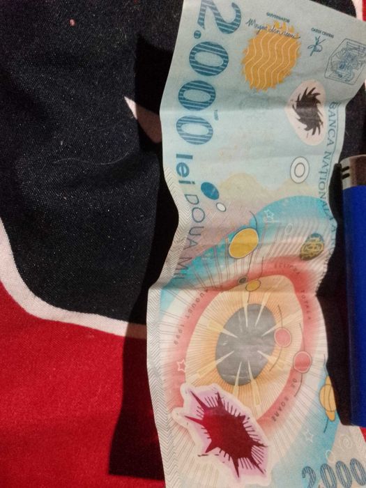 Bancnota de 2.000 lei din anul 1999