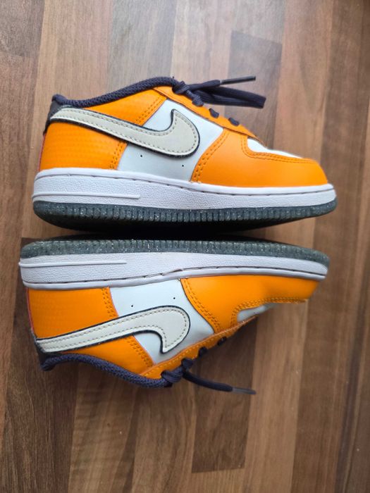 Adidasi NIKE Air Force 1, piele, m 27, stare f buna, cutie