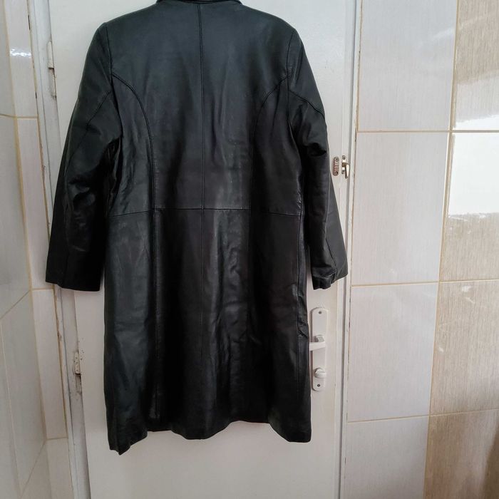 Продавам ново мъжко кожено яке