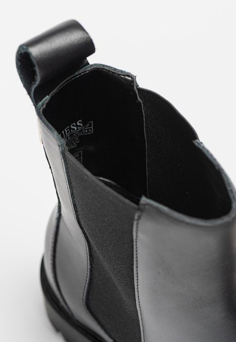 Ghete Guess -model Chelsea