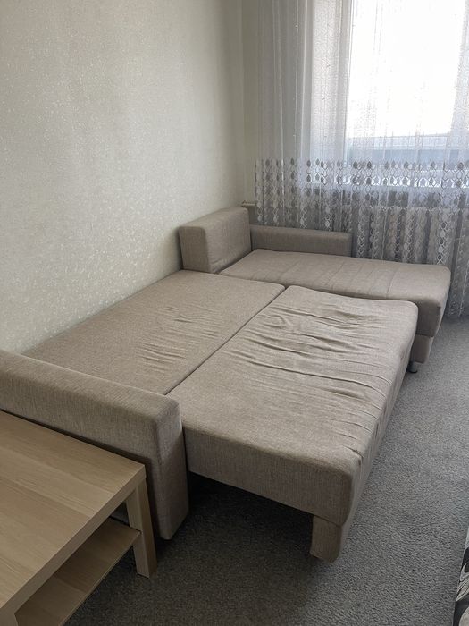 Продам диван……….