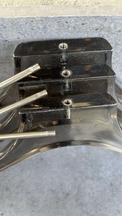 Вешалки для одежды