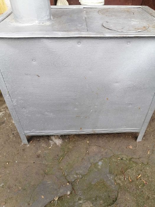 Малка печка на дърва