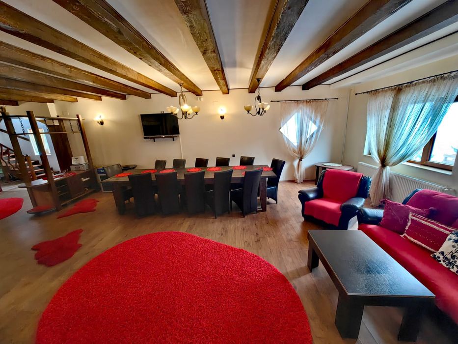 Cabana de inchiriat de Revelion/Craciun pentru 10-12 persoane