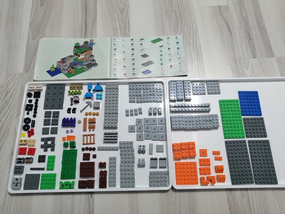 LEGO Minecraft, The Zombie Cave, 21141