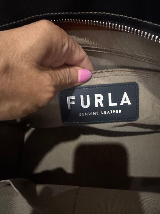 Furla Versity L size