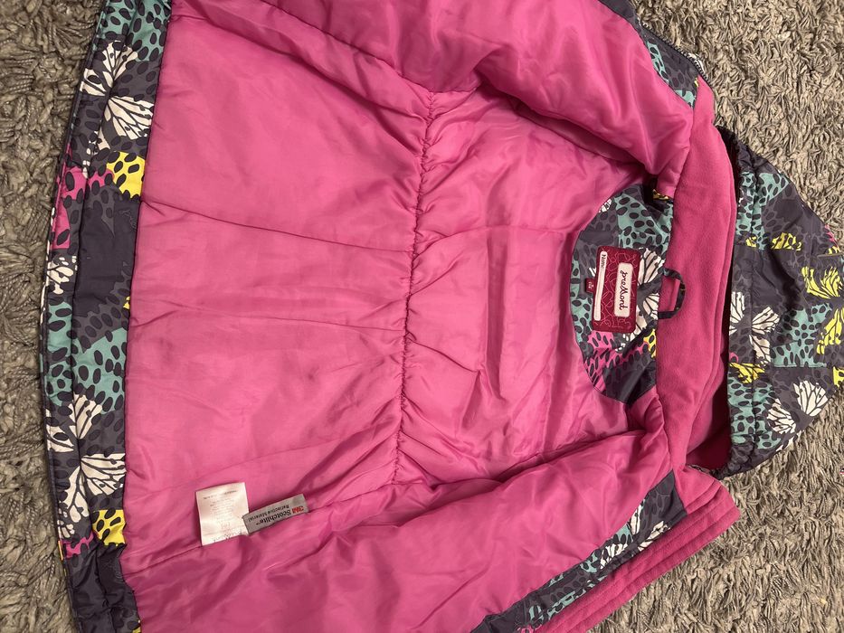 Продам демисезонную курку