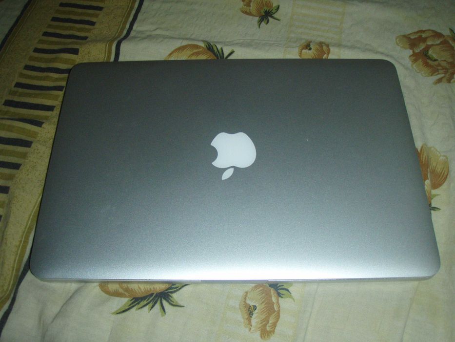 Macbook Pro 13.3" retina Early 2015 i5 2.7Ghz RAM 8Gb SSD 121Gb