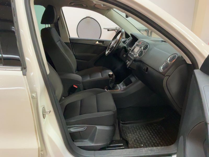 Volkswagen Tiguan 2.0 TDI Team BlueMotion Tech 2011