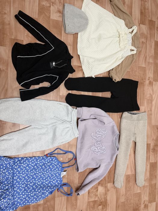 Продам детские вещи для девочки дватри года