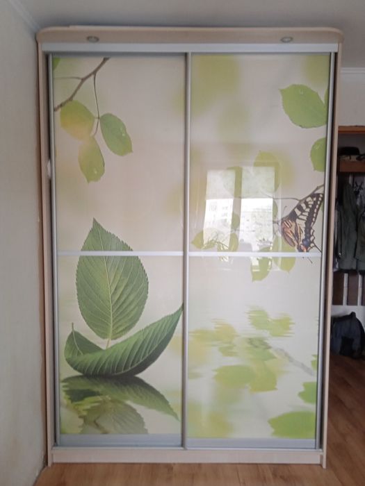 Продам шкаф купе