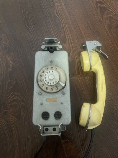 Телефонный аппарат . Корпус алюминиевый