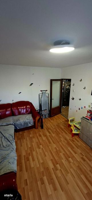 2 camere Eremia , Decomandat / Centrală , Amplasament DEOSEBIT