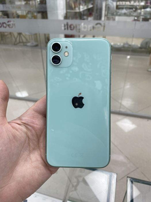 Iphone 11. Mint, 64 GB