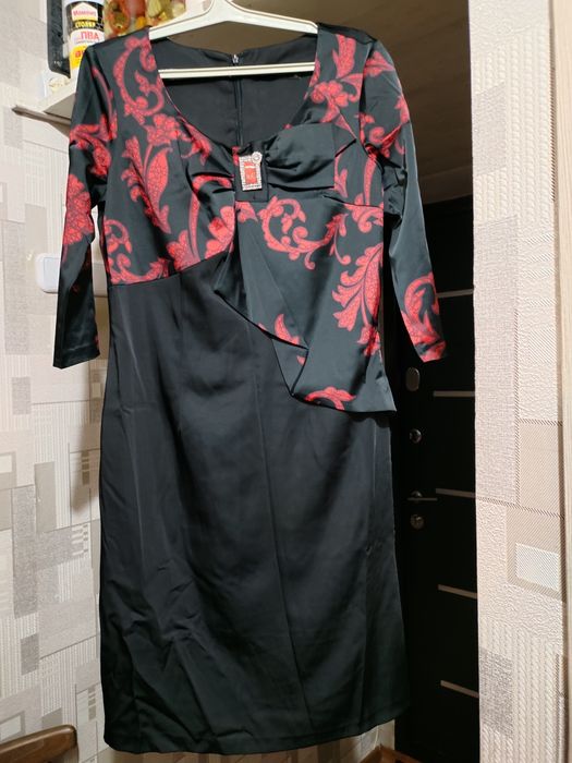 Платья нарядные., повседневные