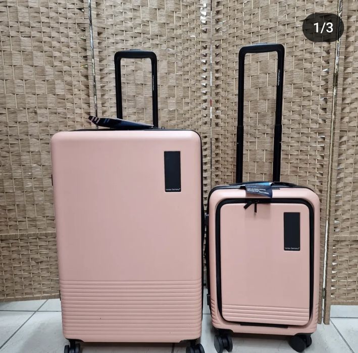 Чемоданы комлектами