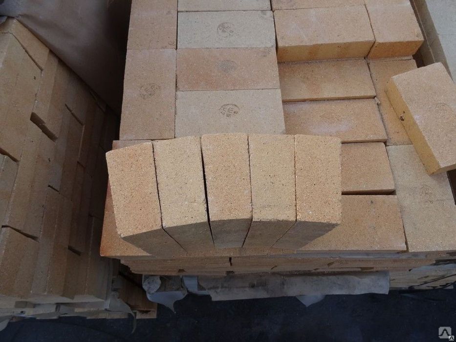 Продаются огнеупорные кирпичи
