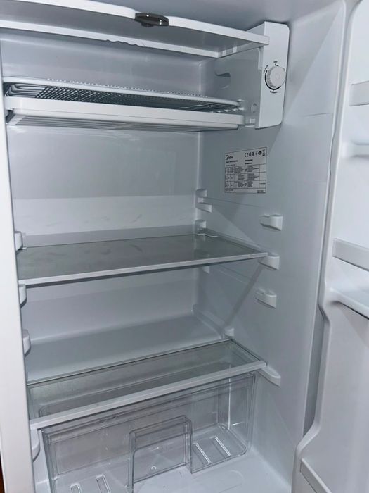 Продам холодильник Midea