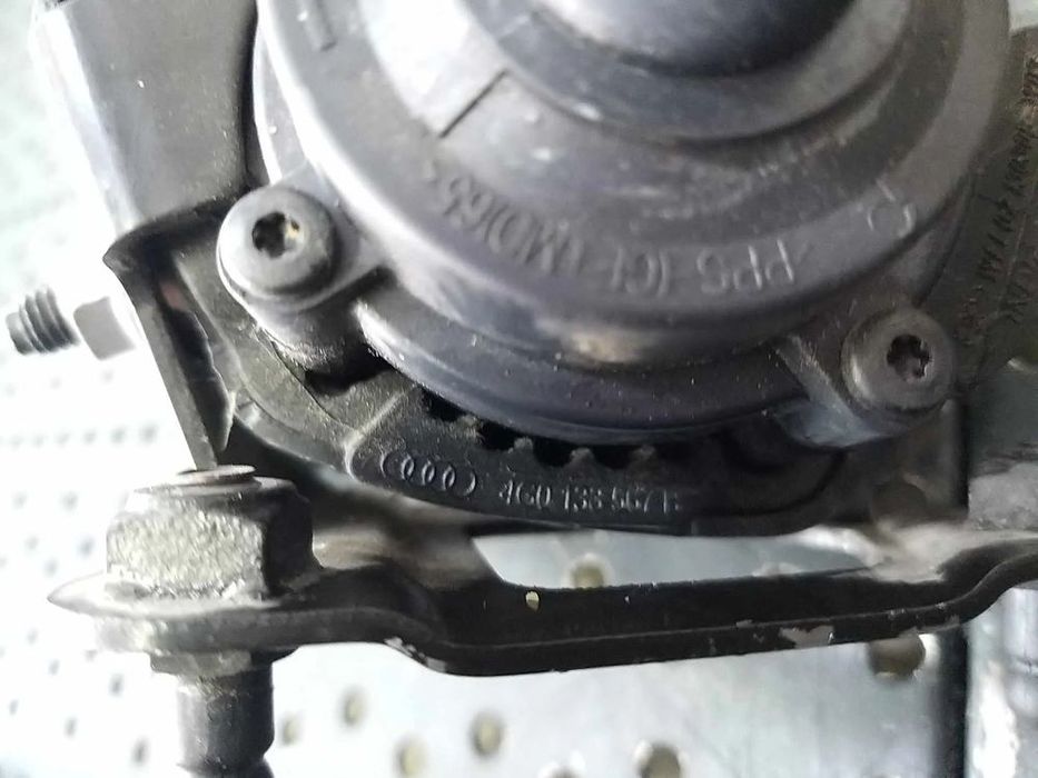 Pompa auxiliara apa 3.0 tdi audi a6 c7 4g 4g0133567b