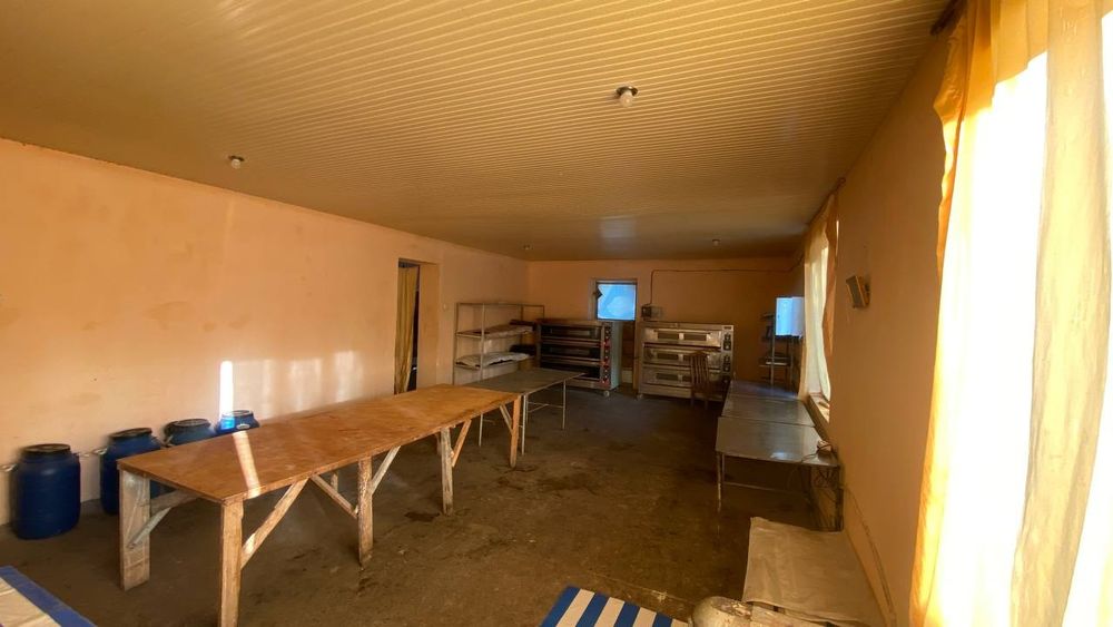 Срочнига йер зданияси блан