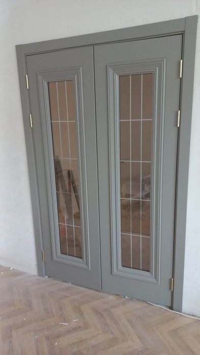 Установка межкомнатных дверей, замки.