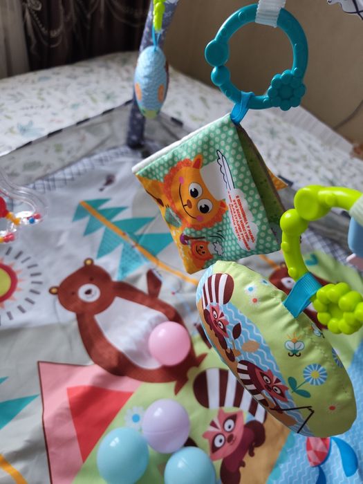 Детский развивающий коврик