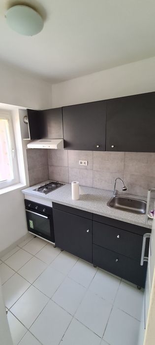 Garsoniera Teiul Doamnei , str Petre Antonescu nr 5, etaj 5 din 10