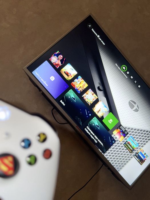 Xbox one S, 500 gb яхши состояние