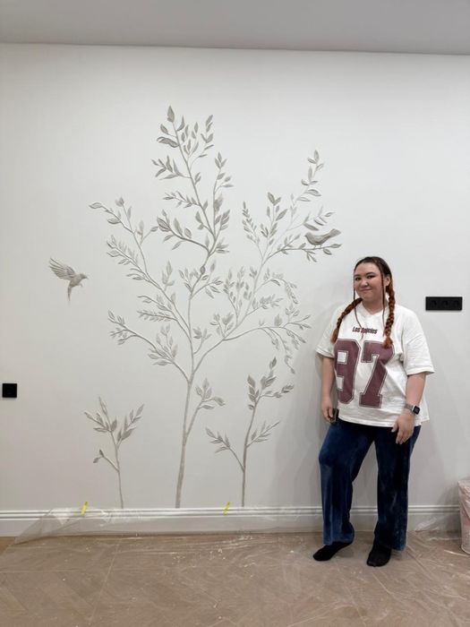 Барельефная роспись стен