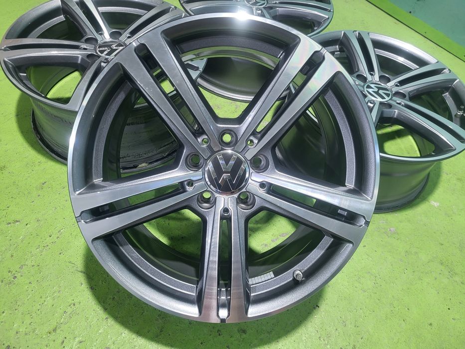 18 5x112 Vw Passat Tiguan Touran Caddy лети джанти 5х112