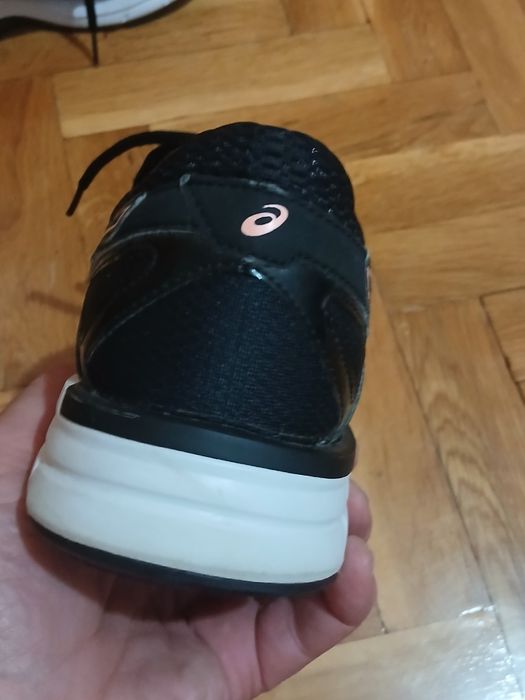 Маратонки ASICS Намаление