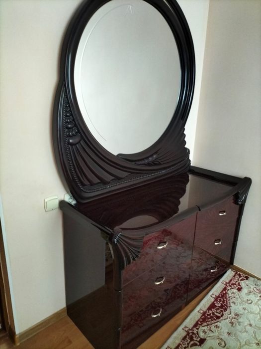 Спальный гарнитур