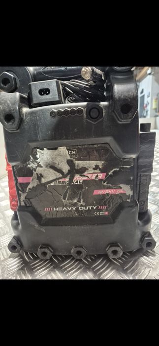 Robot pornire auto 12V/24V
