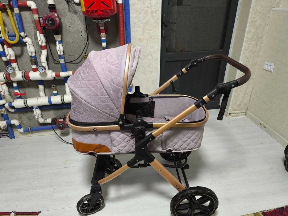 Детская коляска, в хорошем состоянии.
