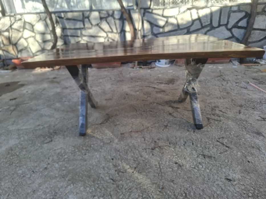 Холна маса масив орех.