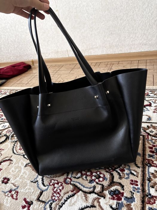 Женская чёрная сумка Zara